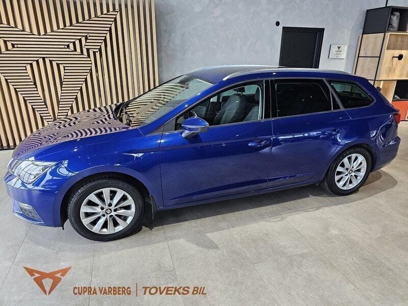 Blå Begagnad 2020 Seat Leon Style Kombi | 139 900 kr (Bra pris) - Bild 1/4