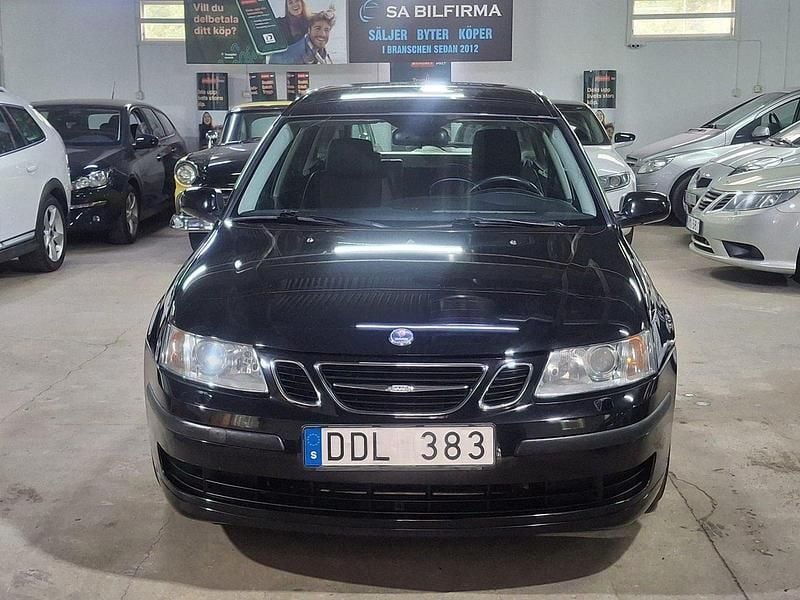 Svart Begagnad 2006 Saab 9-3 Linear Kombi | 36 900 kr (Marknadspris) - Bild 1/4