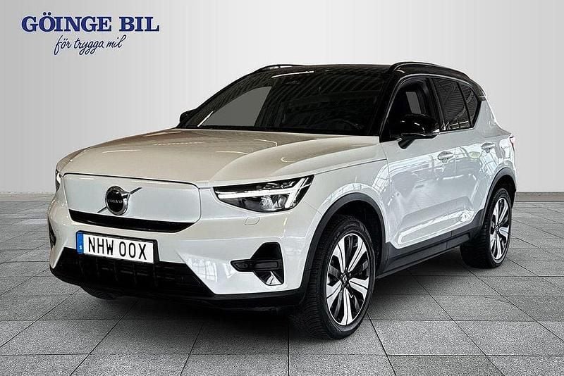 Vit Begagnad 2023 Volvo XC40 Core SUV | 359 000 kr - Bild 1/3