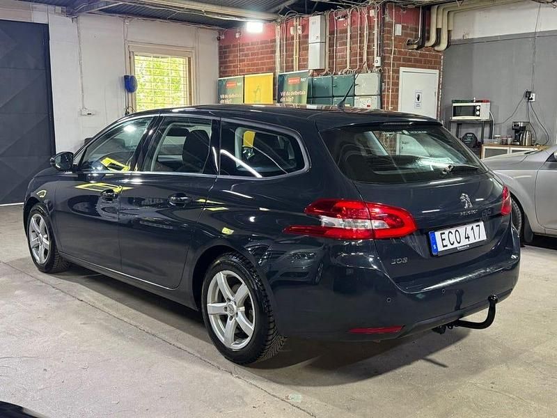 Begagnad Peugeot 308 SW Active 131 HK (96 kW) 2014 Mörkgrå Kombi