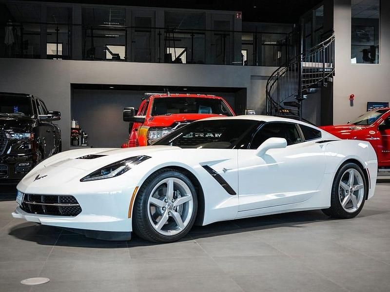 Begagnad Chevrolet Corvette Stingray 461 HK (339 kW) 2014 Vit Sportkupé