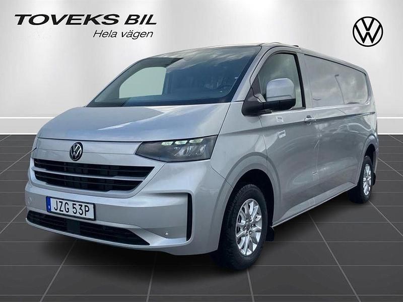 Ljusgrå (light grey metallic) Ny 2025 VW T6.1 Van | 611 125 kr (Marknadspris) - Bild 1/4