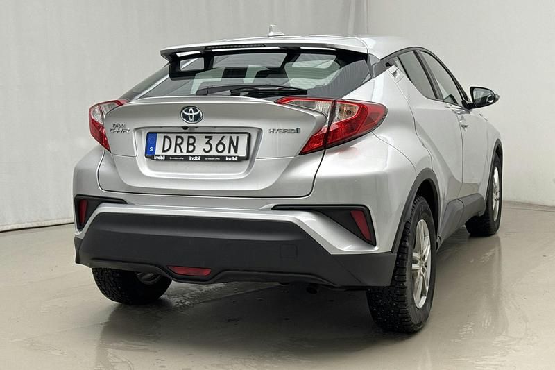 Begagnad Toyota C-HR Active 122 HK (89 kW) 2019 Silver SUV