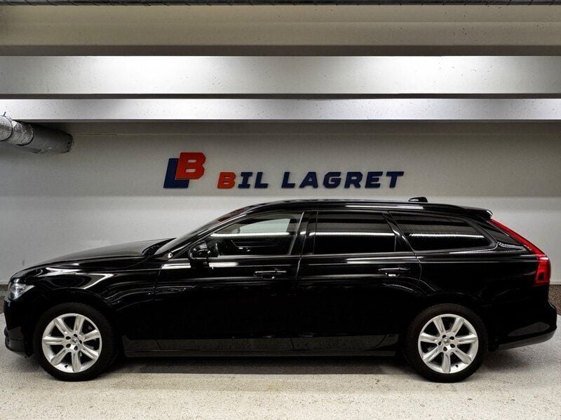 Svart Begagnad 2017 Volvo V90 Business Edition Kombi | 179 900 kr (Marknadspris) - Bild 1/4