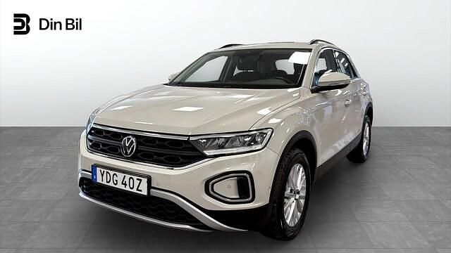Grå Begagnad 2022 VW T-Roc Life SUV | 269 900 kr (Marknadspris) - Bild 1/4