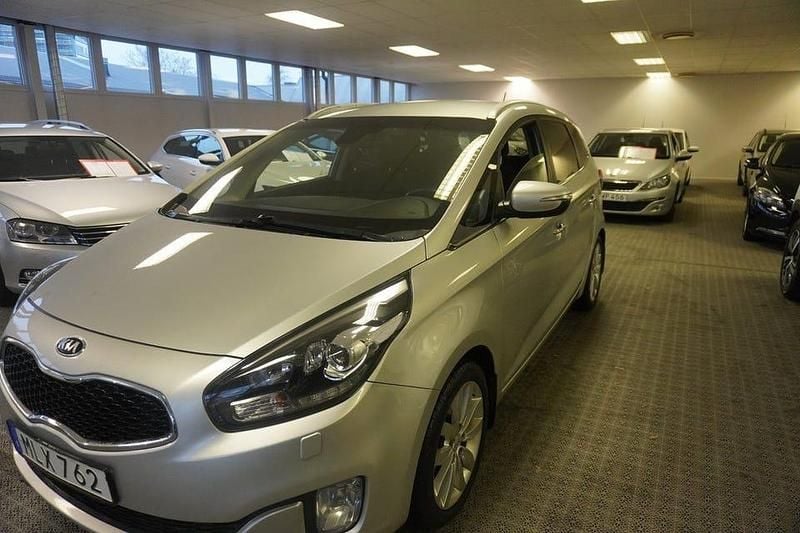 Grå Begagnad 2014 Kia Carens Minibuss | 105 000 kr (Superpris) - Bild 1/4