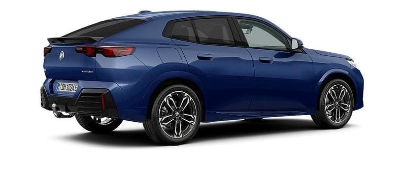 Ny BMW iX2 M Sport 230 kW (313 HK) 2026 Blå SUV