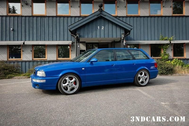 Begagnad Audi RS2 316 HK (232 kW) 1995 Blå Kombi