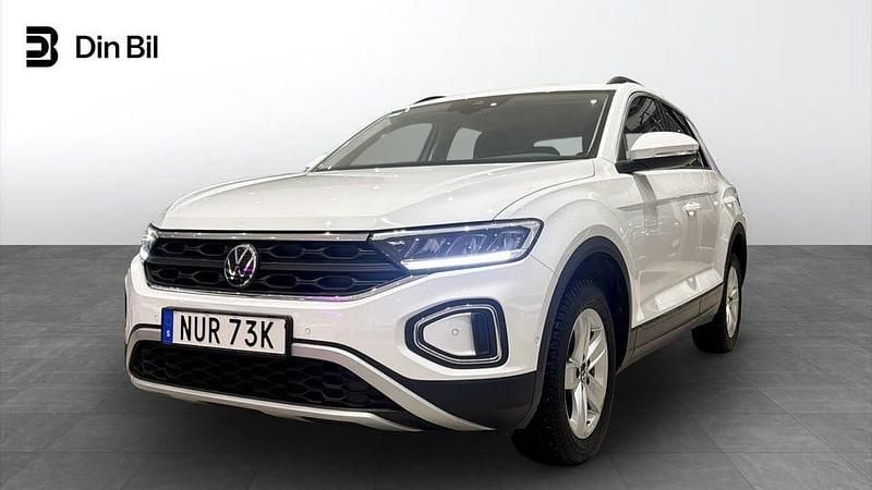 Vit Begagnad 2022 VW T-Roc SUV | 209 900 kr (Marknadspris) - Bild 1/4