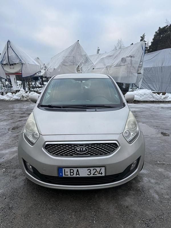 Begagnad Kia Venga 90 HK (66 kW) 2011 Halvkombi