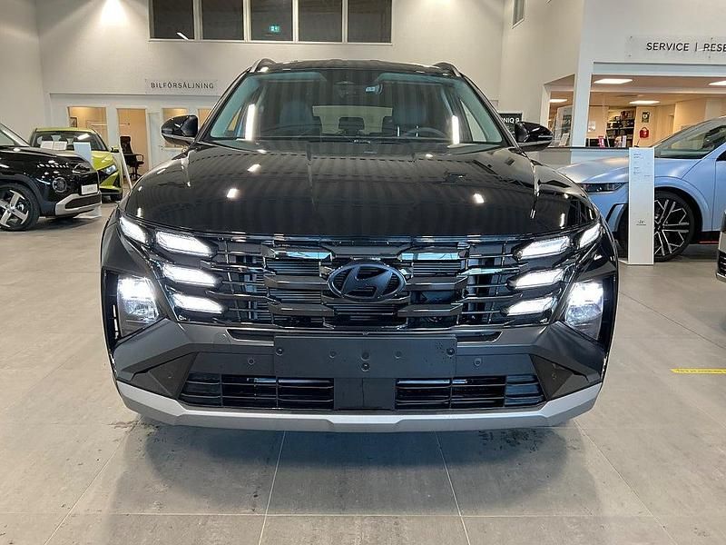 Ny Hyundai Tucson Essential 176 HK (129 kW) 2026 Svartmetallic SUV