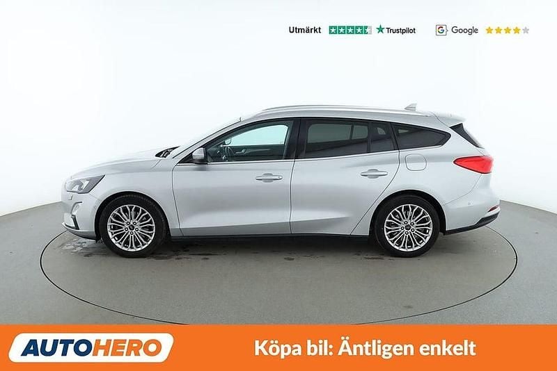 Begagnad Ford Focus Titanium 126 HK (92 kW) 2019 Grå Kombi