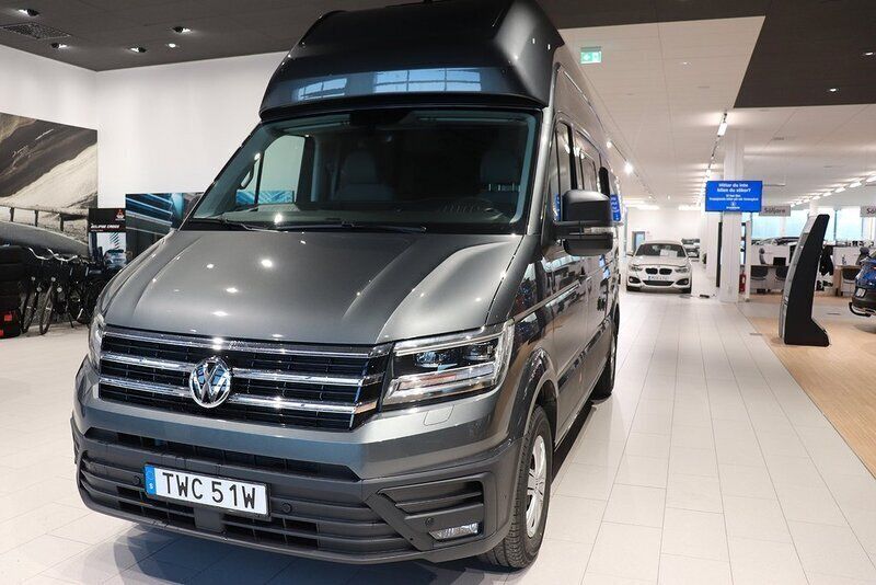 Grå Begagnad 2022 VW California California Van | 789 900 kr (Lite dyr) - Bild 1/4