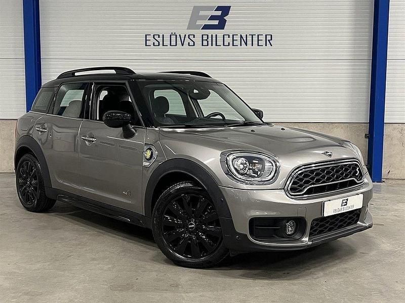 Grå Begagnad 2020 Mini Cooper Countryman Salt SUV | 229 990 kr (Bra pris) - Bild 1/4