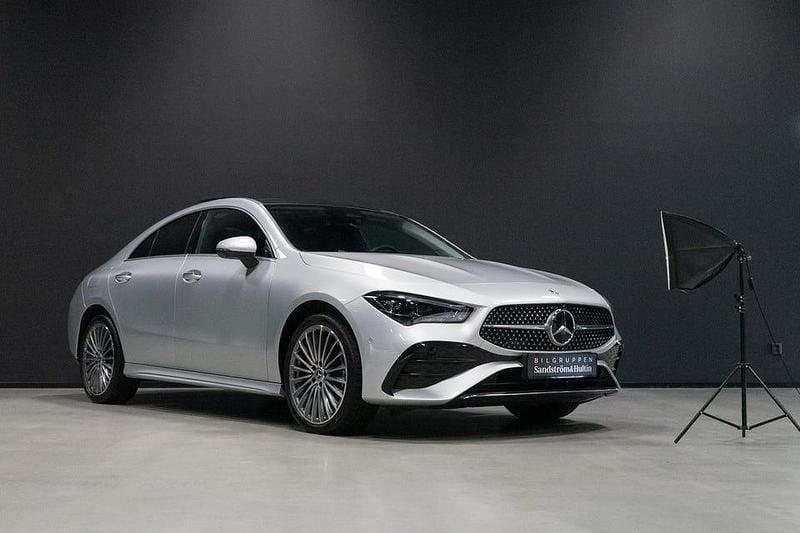 Iridium silver metallic Begagnad 2024 Mercedes E250 AMG Sportkupé | 419 000 kr (Marknadspris) - Bild 1/4