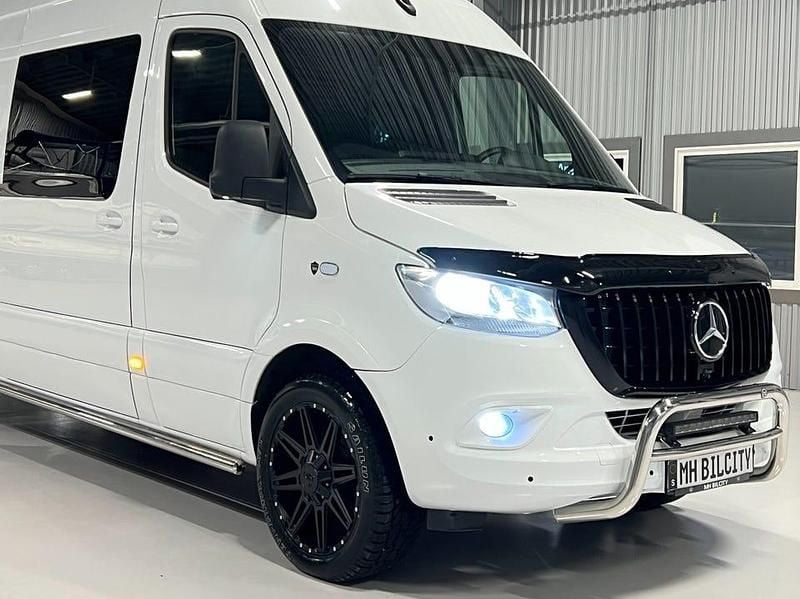 Begagnad Mercedes Sprinter AMG 170 HK (125 kW) 2023 Vit Van