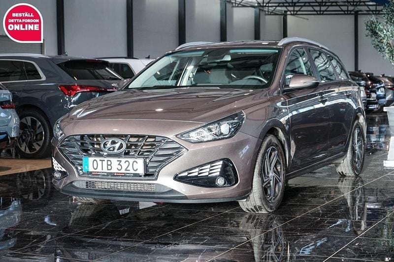 Brun Begagnad 2022 Hyundai i30 Essential Kombi | 209 900 kr (Superpris) - Bild 1/4