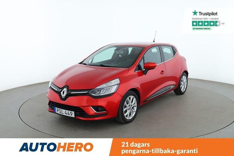 Röd Begagnad 2016 Renault Clio IV Halvkombi | 99 000 kr (Marknadspris) - Bild 1/4
