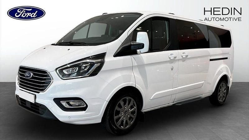 Vit Begagnad 2023 Ford Tourneo Custom Van | 429 900 kr (Marknadspris) - Bild 1/4