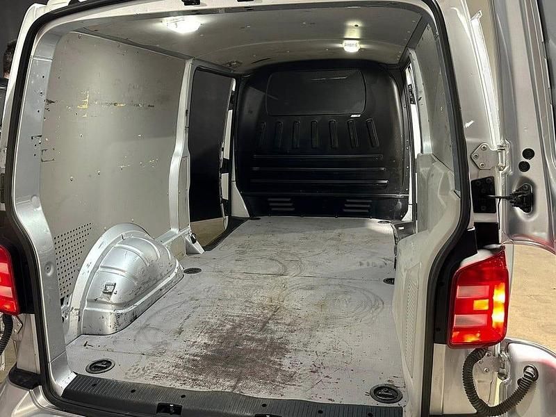 Begagnad VW T6 180 HK (132 kW) 2016 Silver Van