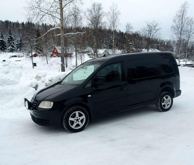 Begagnad VW Caddy Maxi 105 HK (77 kW) 2010 Minibuss