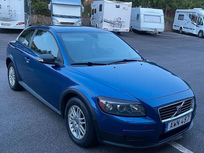Blå Begagnad 2007 Volvo C30 Kinetic Halvkombi | 44 900 kr (Bra pris) - Bild 1/4