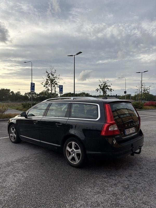 Svart Begagnad 2012 Volvo V70 Summum Kombi | 69 000 kr (Superpris) - Bild 1/4