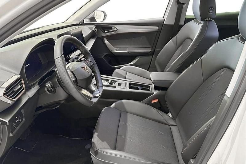 Begagnad Cupra Leon 151 HK (111 kW) 2024 Vit Kombi