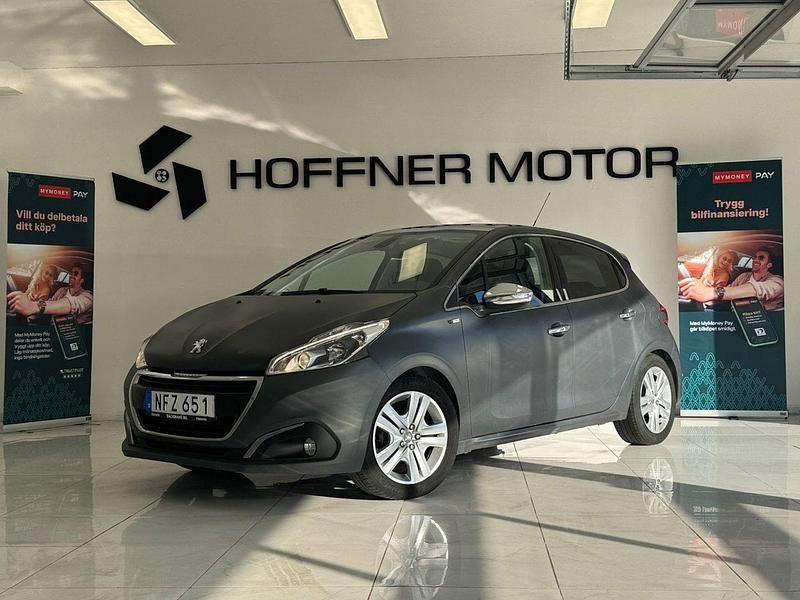 Mörkgrå Begagnad 2016 Peugeot 208 Halvkombi | 74 000 kr (Marknadspris) - Bild 1/4