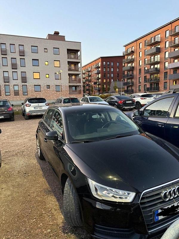 Begagnad 2018 Audi A1 Halvkombi | 139 800 kr - Bild 1/2