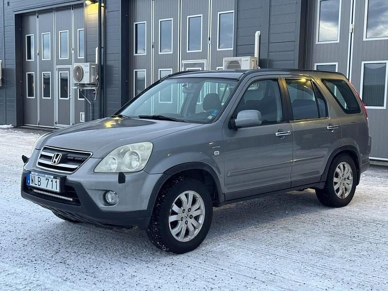 Grön Begagnad 2005 Honda CR-V SUV | 29 900 kr (Superpris) - Bild 1/4