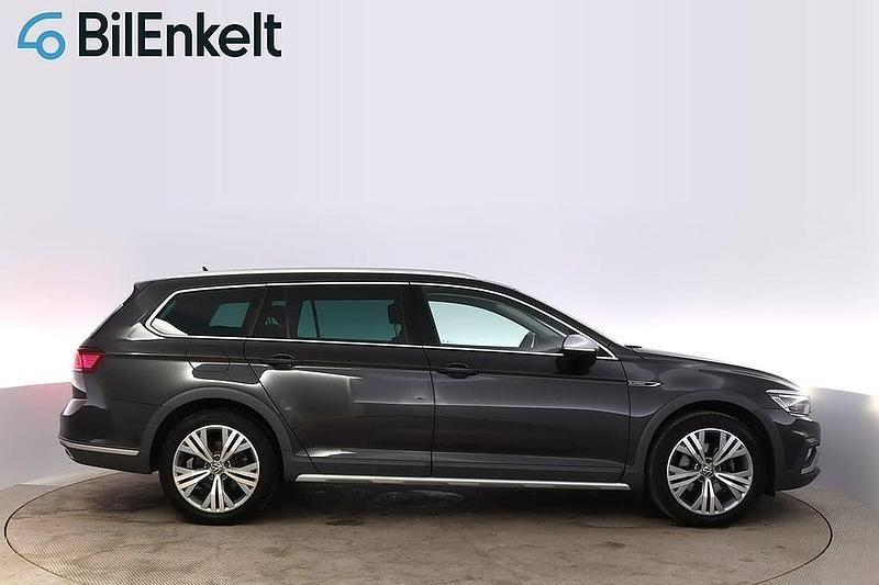 Begagnad VW Passat Executive 200 HK (147 kW) 2020 Mörkgrå SUV
