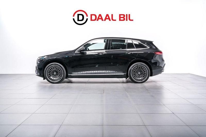 Svart Begagnad 2022 Mercedes EQC400 AMG line SUV | 499 700 kr (Marknadspris) - Bild 1/4