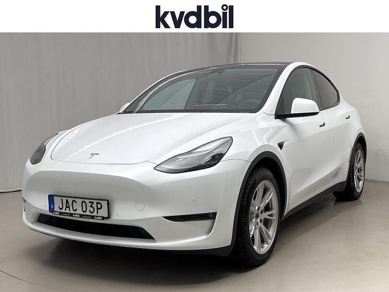 Vit Begagnad 2022 Tesla Model Y Long Range AWD SUV | 329 800 kr (Superpris) - Bild 1/3