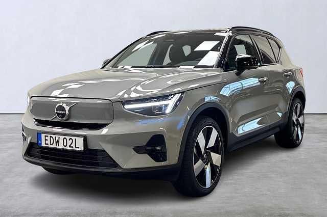 Grå Ny 2025 Volvo EX40 Ultra SUV | 559 900 kr (Marknadspris) - Bild 1/4
