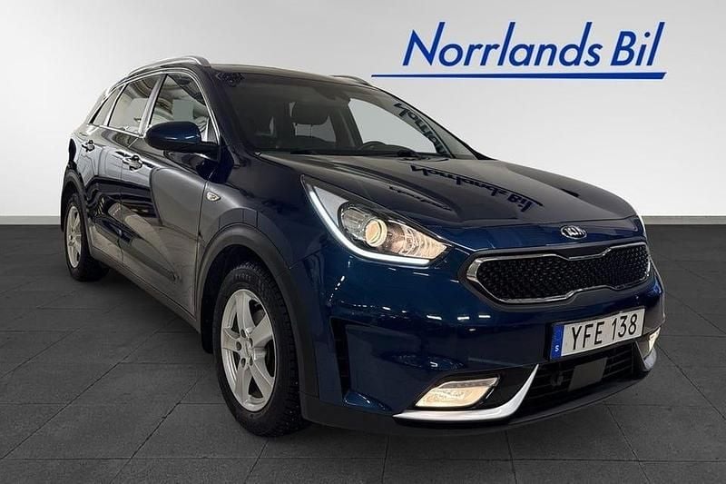 Blå Begagnad 2017 Kia Niro SUV | 165 000 kr (Marknadspris) - Bild 1/4