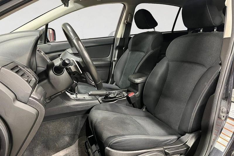Begagnad Subaru XV 150 HK (110 kW) 2012 Mörkgrå SUV