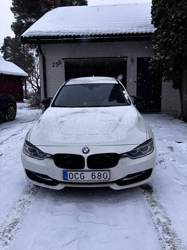 Begagnad BMW 320 184 HK (135 kW) 2014 Kombi