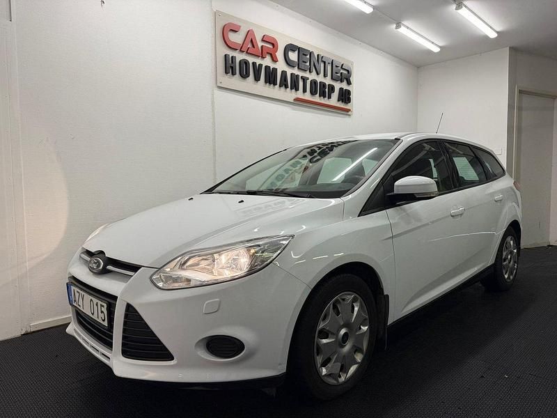 Vit Begagnad 2013 Ford Focus Trend Kombi | 59 900 kr - Bild 1/4