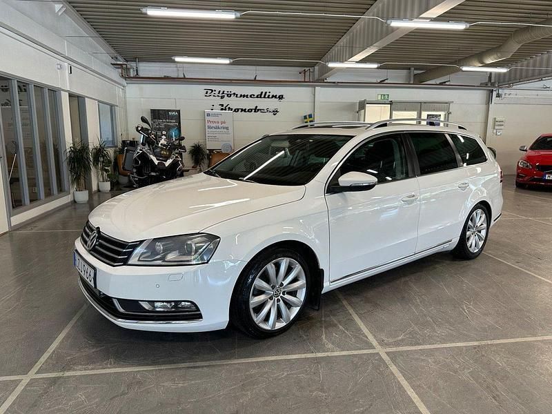Vit Begagnad 2011 VW Passat GT Kombi | 89 900 kr (Marknadspris) - Bild 1/4
