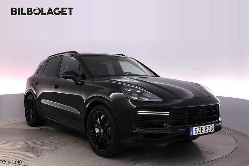Svart Begagnad 2018 Porsche Cayenne Turbo SUV | 659 500 kr (Bra pris) - Bild 1/4