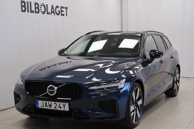 Mörkblå Begagnad 2024 Volvo V60 Ultimate Kombi | 649 800 kr - Bild 1/4