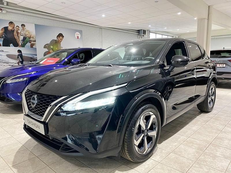 Begagnad Nissan Qashqai N-Connecta 158 HK (116 kW) 2023 Svart metallic SUV