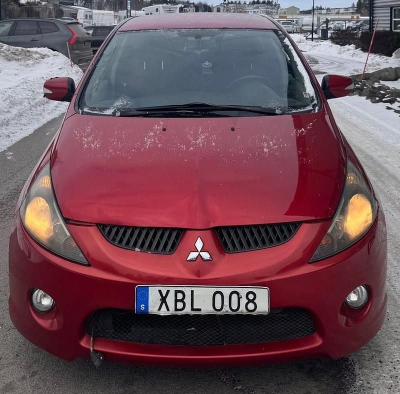Begagnad Mitsubishi Grandis 165 HK (121 kW) 2007 Minibuss