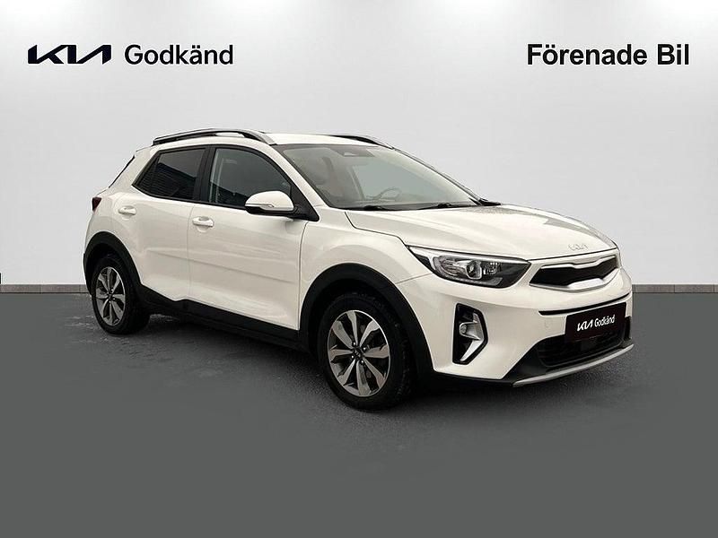 Begagnad Kia Stonic Advance 101 HK (74 kW) 2021 Clear white SUV