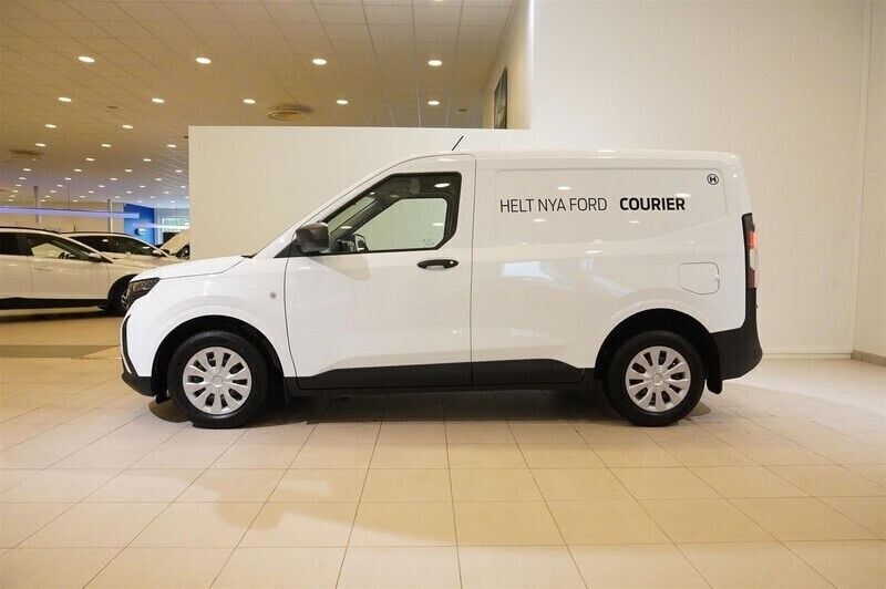 Begagnad Ford Courier Trend 125 HK (91 kW) 2024 Okänd Minibuss