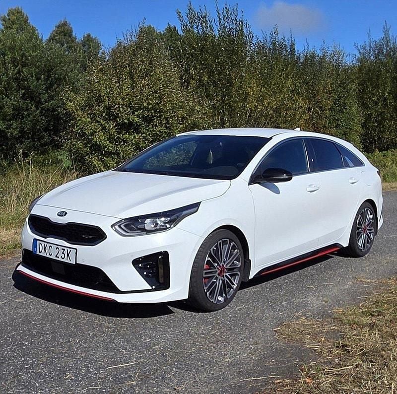 Begagnad 2020 Kia ProCeed 2 Halvkombi | 198 900 kr (Bra pris) - Bild 1/4