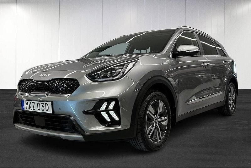 Gråmetallic Begagnad 2021 Kia Niro 2 SUV | 234 900 kr (Marknadspris) - Bild 1/4