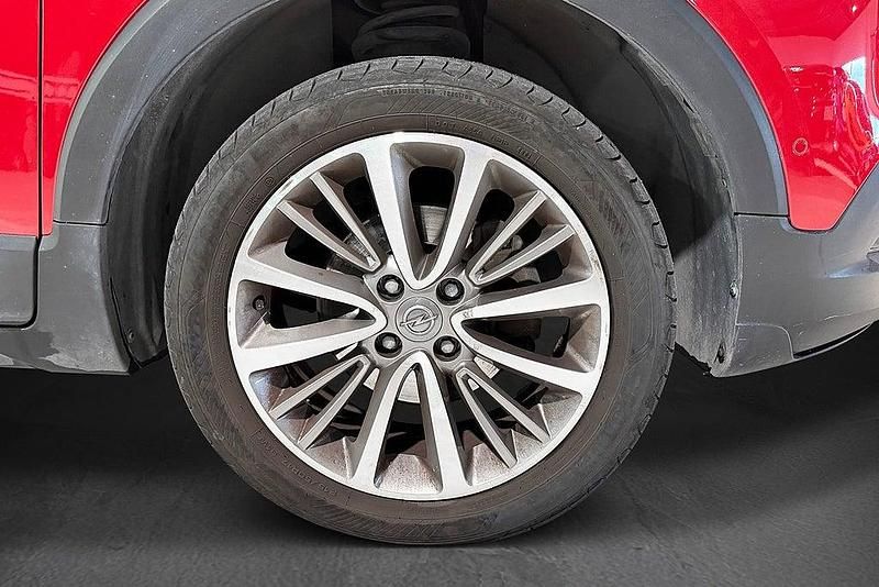 Begagnad Opel Crossland X Dynamic 131 HK (96 kW) 2020 Röd SUV