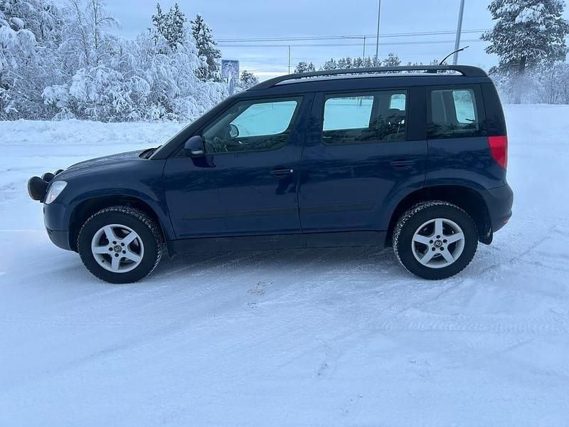 Blå Begagnad 2013 Skoda Yeti SUV | 49 000 kr (Bra pris) - Bild 1/1